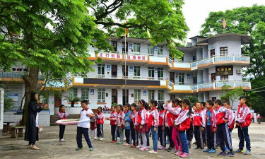 新站镇新站小学