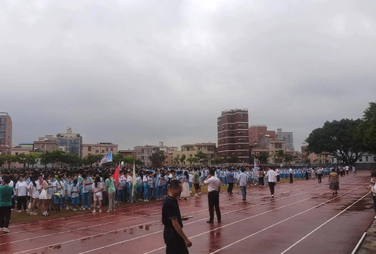 东莞市大岭山新风中学