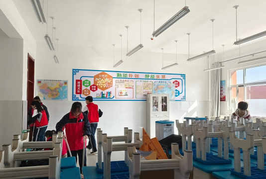 唐山市丰润区根号叁培训学校有限公司