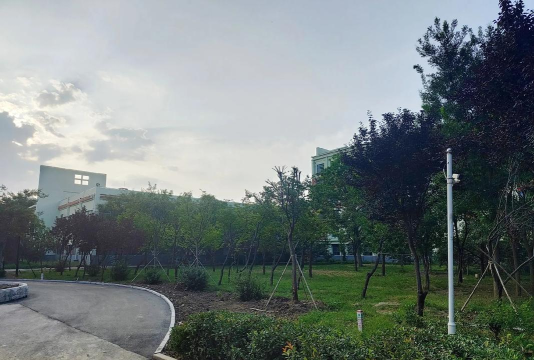 长寿县凤城中学校