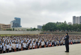 南海市狮山区狮城中学