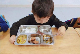 南康市潭口镇岭上村宝宝幼儿园