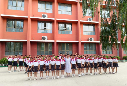 五营区第四小学