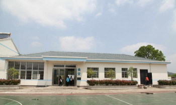 武汉市江夏区宁港中学