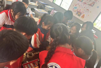 阳新县排市镇初级中学