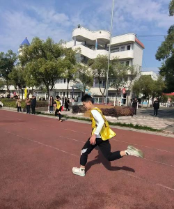 石首市高陵镇初级中学