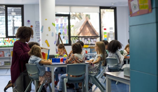 临汾市铁路三校