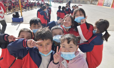 伊宁县巴依托海乡下萨克圩孜小学