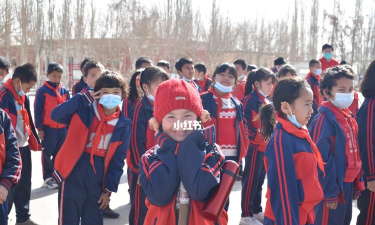 昭苏县萨尔阔布乡中学