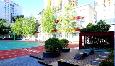 北京铁路实验小学