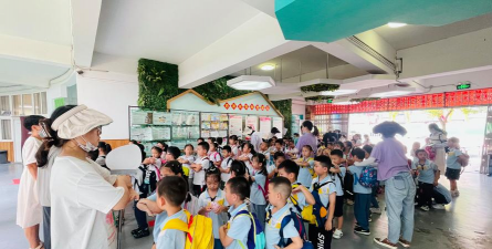 南海市九江镇下北曾秩和附属幼儿园