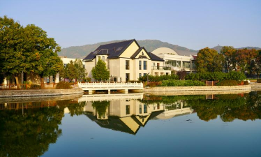 北京昌平区东方红学校