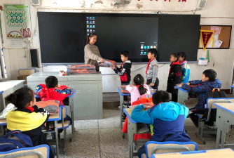 东西湖区新沟镇小学