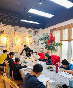 逍遥画室美术培训班