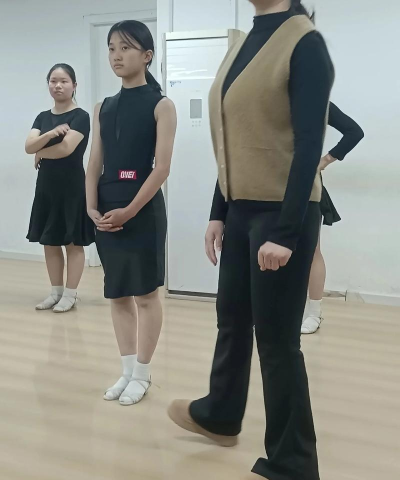 古蔺县尚舞艺体培训学校有限公司