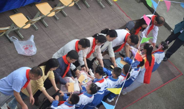 盘龙区长青小学