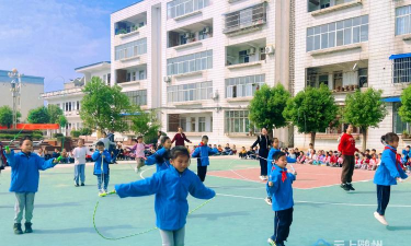 曾都区草店镇小学