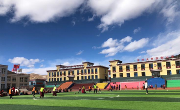 巴什罕乡初级中学