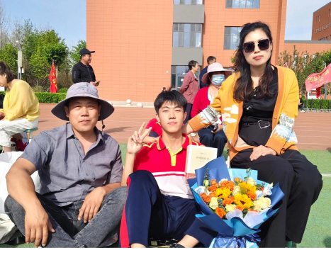 敖汉旗丰收乡初级中学