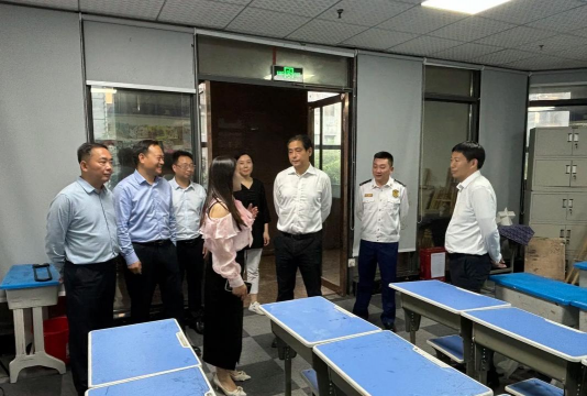 垫江县紫庭翰墨艺术培训有限责任公司