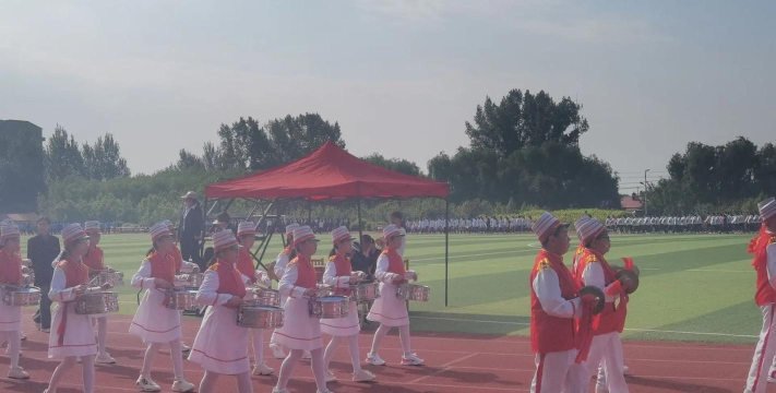 绥滨县二九O农场中学