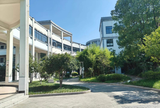 萧山区瓜沥镇第一小学