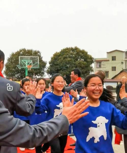 桂林市临桂县五通镇初级中学