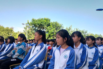 三亚市梅山初级中学