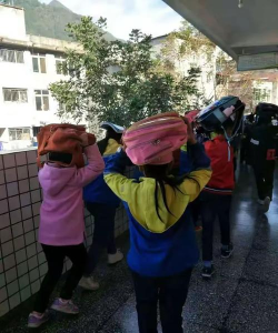 南江县坪河乡九年义务教育学校