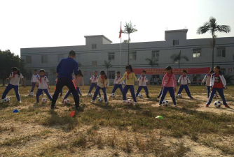 归湖镇狮峰小学