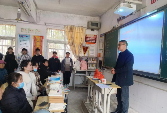 揭西县五经富镇新仓小学