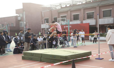 镇江市丹徒区上会中学