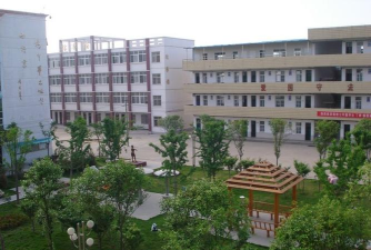 濉溪县南坪镇中心学校