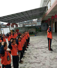 石南镇东龙小学