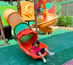 阳春市春城小苹果幼儿园