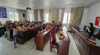 雷波县顺河乡中心校