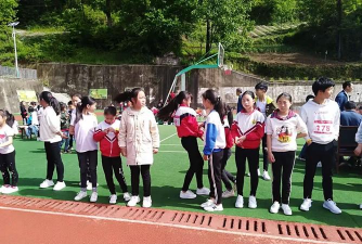 禅家岩乡中心小学