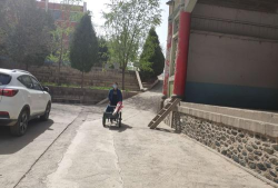 福泉市平堡中心小学