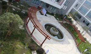 房山区长阳中学