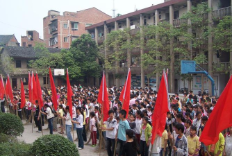 龙江镇龙江中学