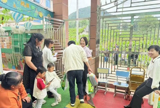 阳江市江城区小星星坪郊幼儿园