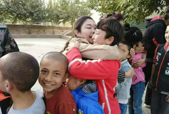 艾古斯乡中心小学