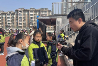 镇江市丁卯中心小学