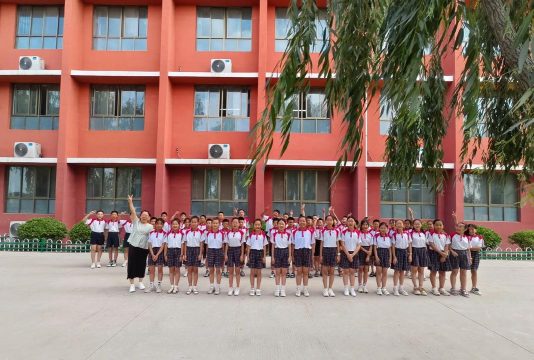 五营区第四小学