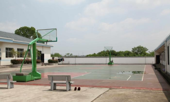 武汉市江夏区宁港中学