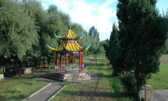 通化市铁厂镇中心小学校