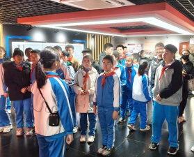 鞍山市铁东区西长甸小学