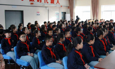 白塔区实验小学