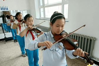 东胜区第七小学