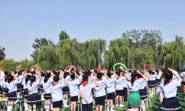临河区实验农场小学